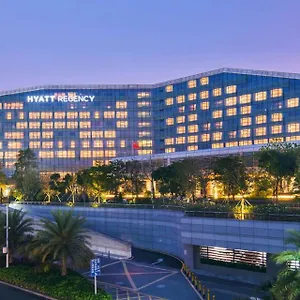 5* Hotel Hyatt Regency Airport